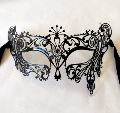 Black Metal Filigree Lace Mask - Sabrina