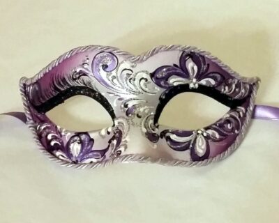 purple-venetian-mask